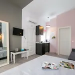 Venice Deluxe