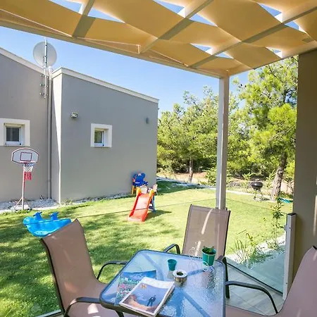 Venice Deluxe * Pefkari