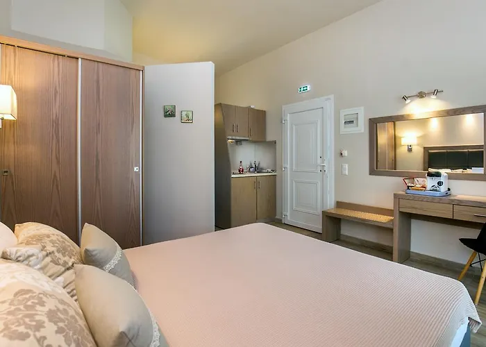 Venice Deluxe Apartamento Pefkari