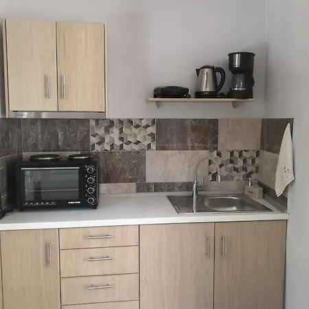 Venice Deluxe Apartment Pefkari