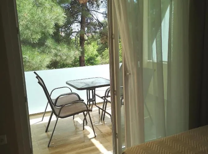 Venice Deluxe Пефкари