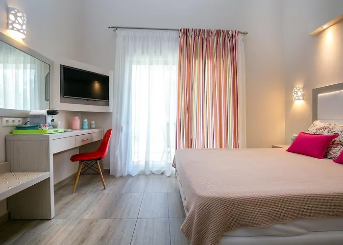 Venice Deluxe Апартаменты Пефкари